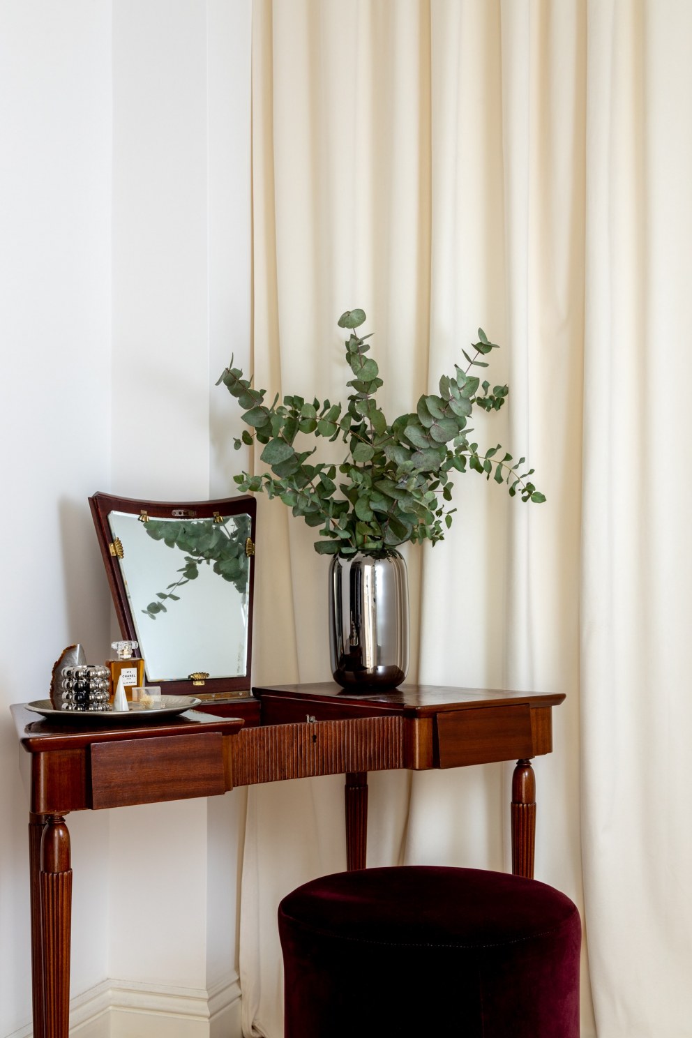No.5 | Dressing Room | Interior Designers